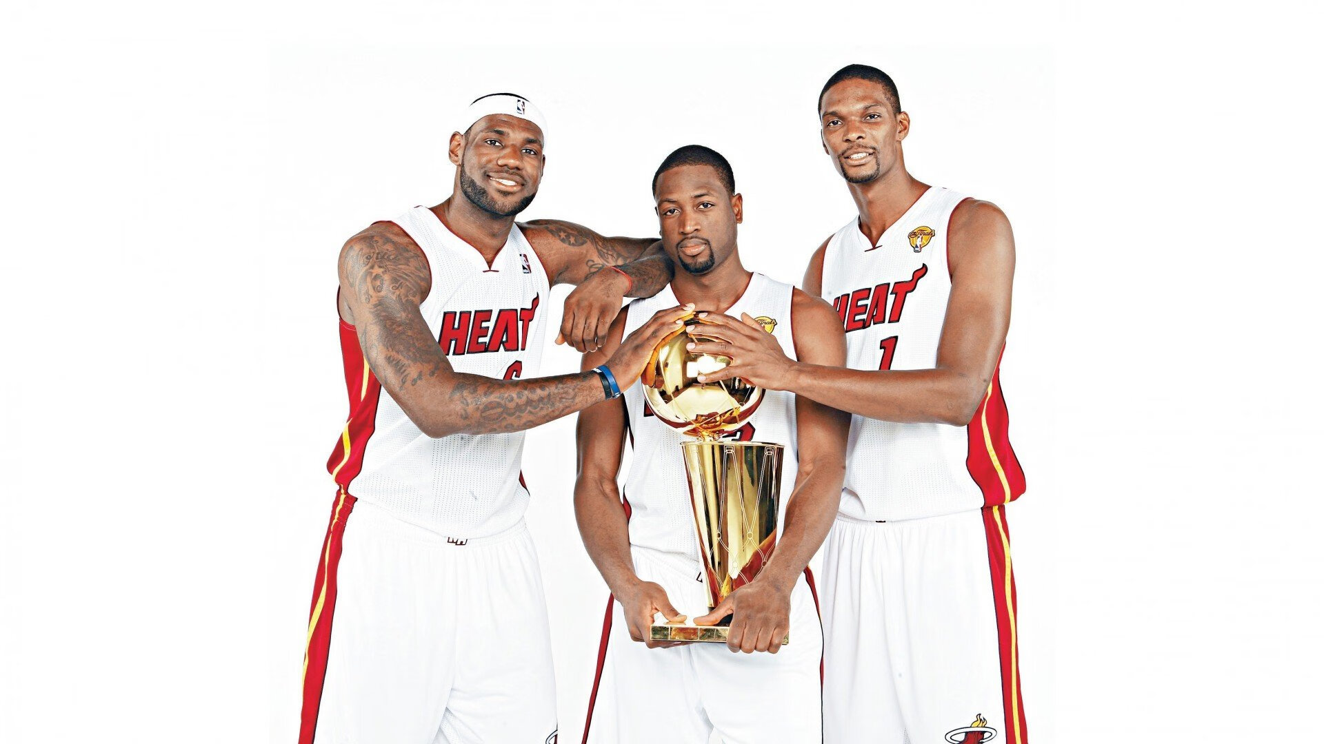 三狮险胜北欧海盗，藏獒式惊艳跨越赛场